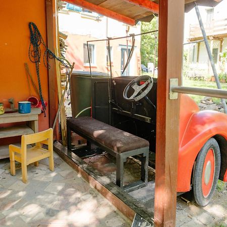 The Upholstery Tinyhouse Deluxe Eco Chalet Kreativ Citynah Chemnitz Bagian luar foto