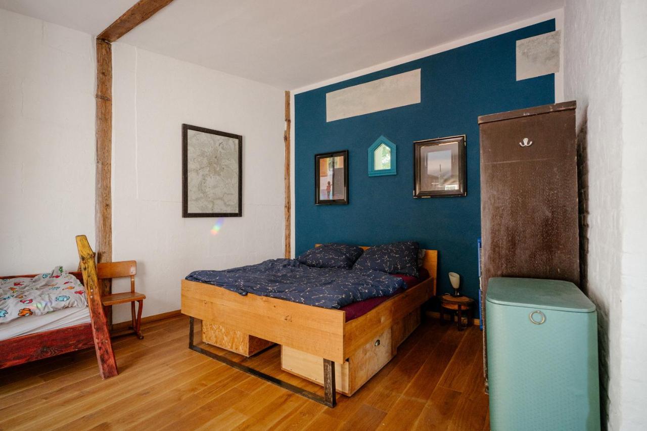 The Upholstery Tinyhouse Deluxe Eco Chalet Kreativ Citynah Chemnitz Bagian luar foto