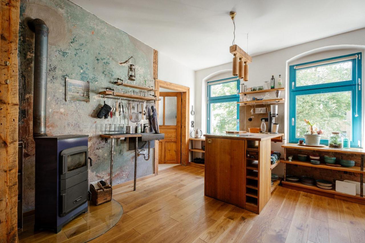 The Upholstery Tinyhouse Deluxe Eco Chalet Kreativ Citynah Chemnitz Bagian luar foto