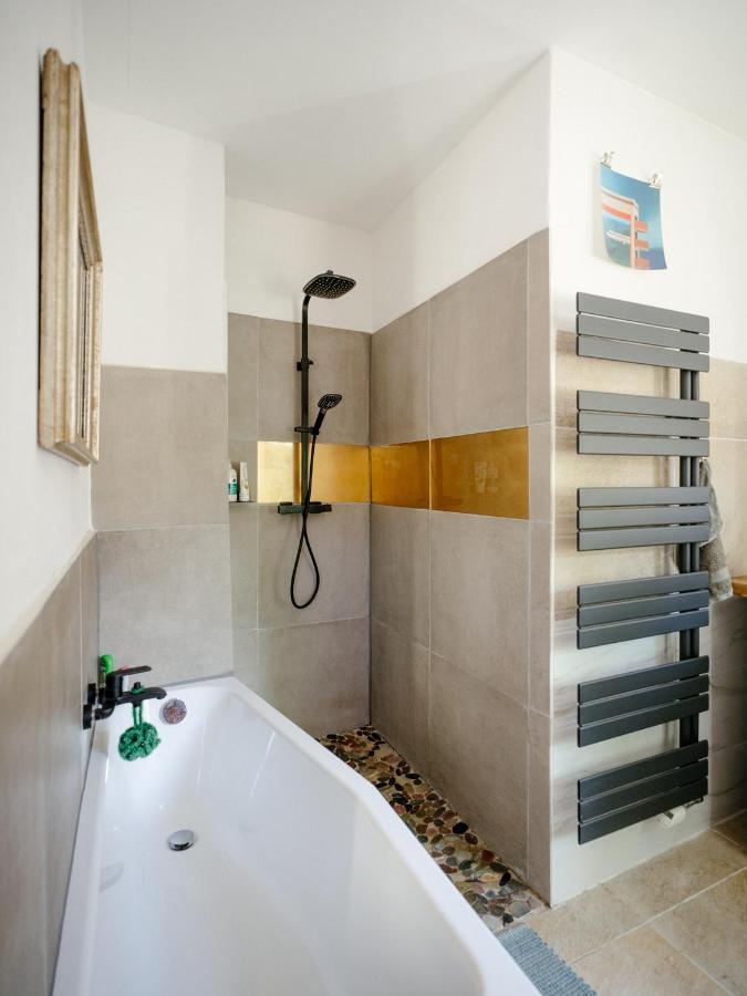 The Upholstery Tinyhouse Deluxe Eco Chalet Kreativ Citynah Chemnitz Bagian luar foto