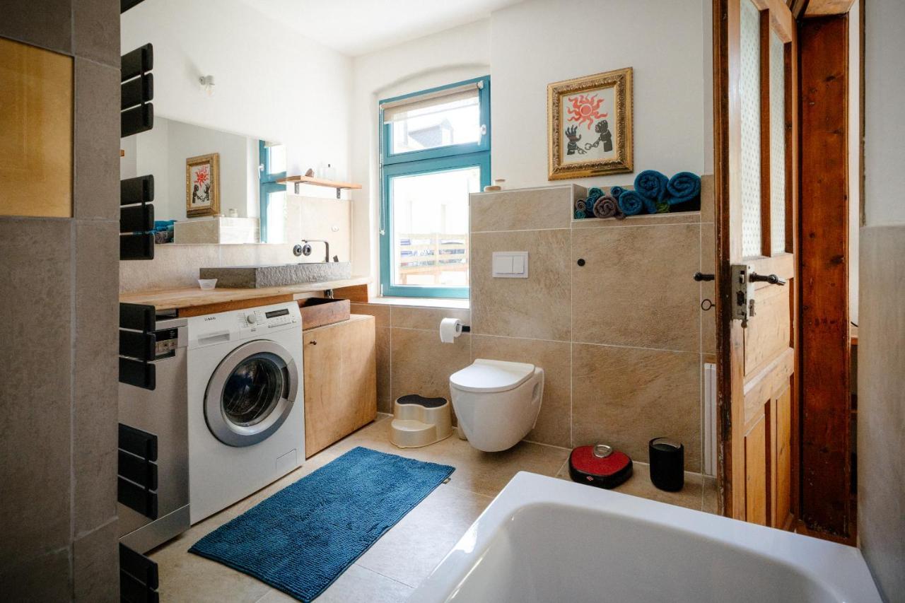 The Upholstery Tinyhouse Deluxe Eco Chalet Kreativ Citynah Chemnitz Bagian luar foto