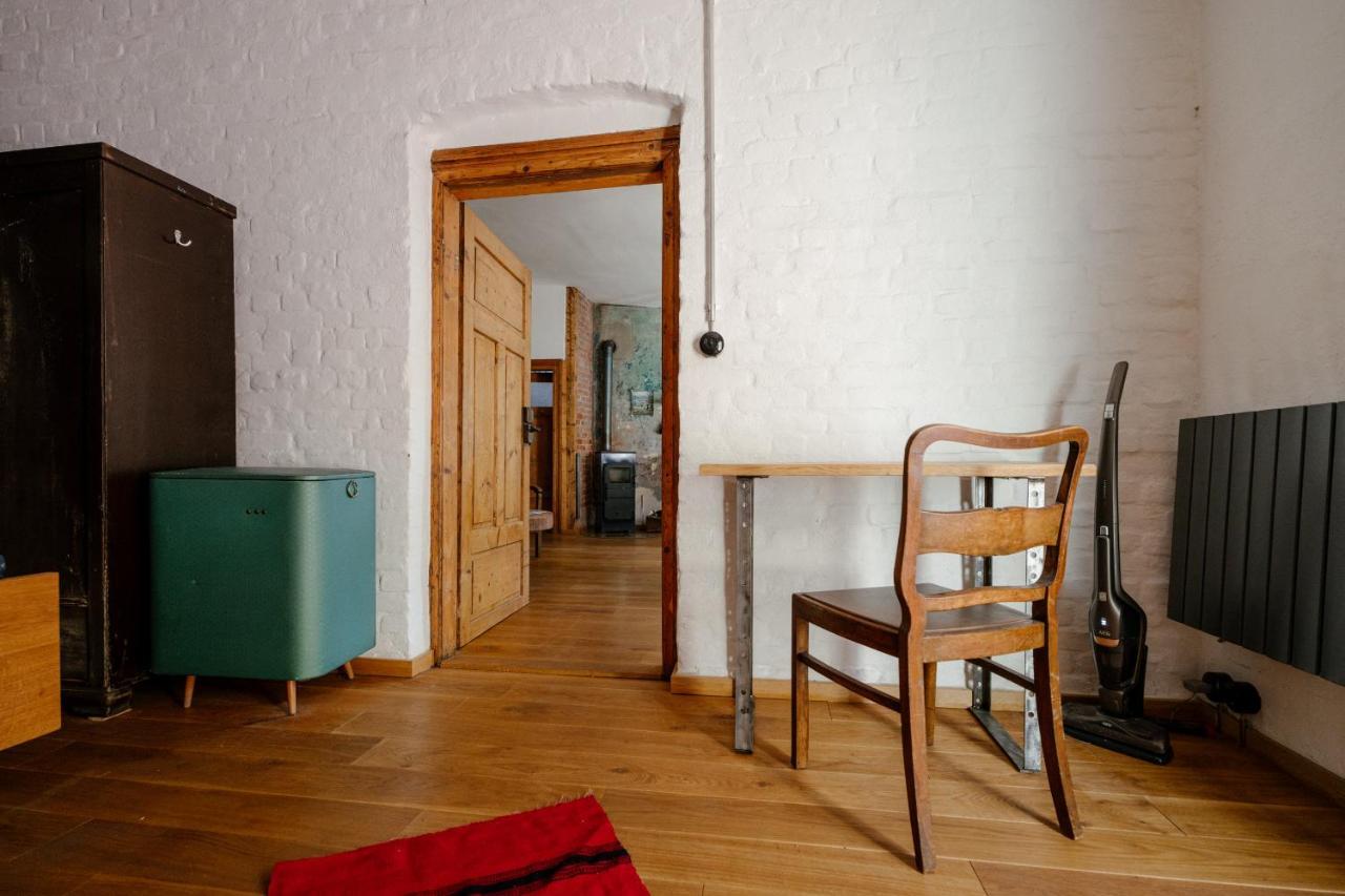 The Upholstery Tinyhouse Deluxe Eco Chalet Kreativ Citynah Chemnitz Bagian luar foto