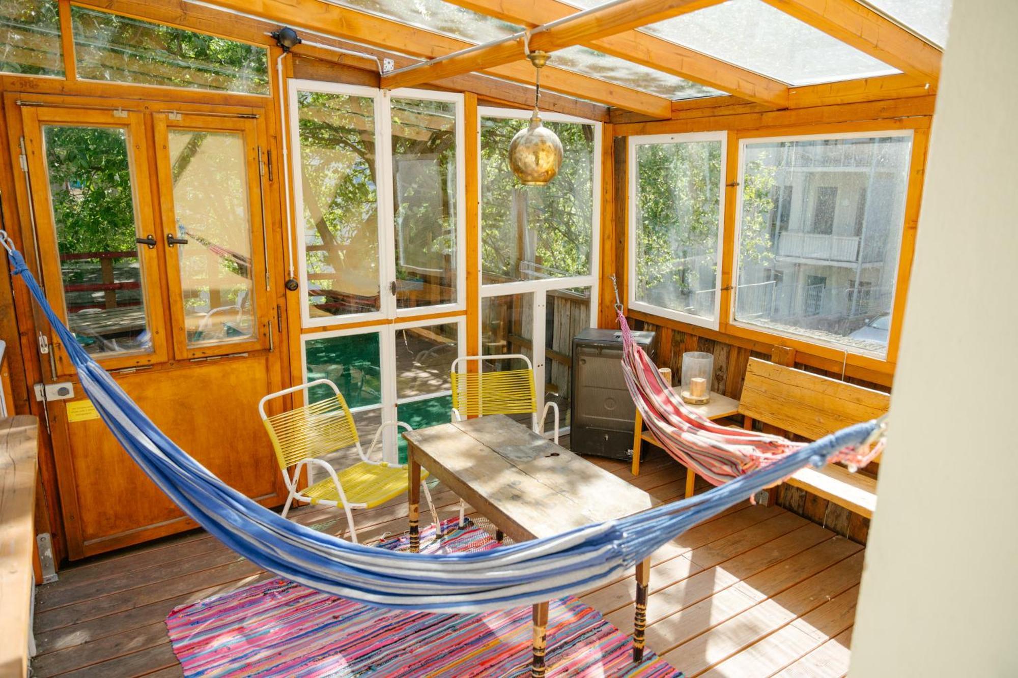 The Upholstery Tinyhouse Deluxe Eco Chalet Kreativ Citynah Chemnitz Bagian luar foto