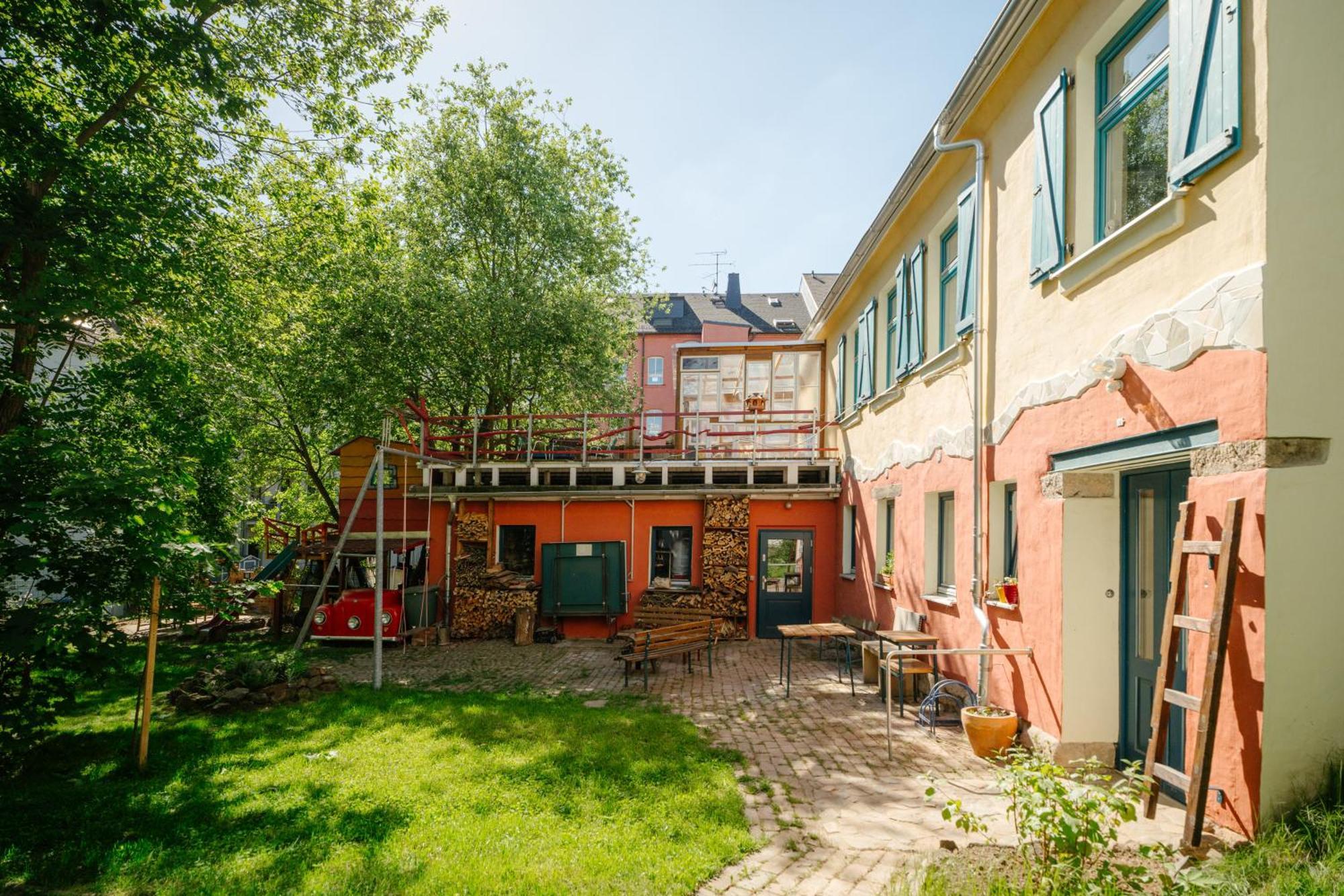 The Upholstery Tinyhouse Deluxe Eco Chalet Kreativ Citynah Chemnitz Bagian luar foto